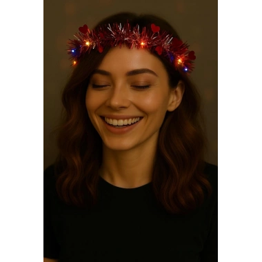Kalp Püsküllü Gece Parıltısı 3 Modlu Led39li Işıklı Taç Kırmızı Renk