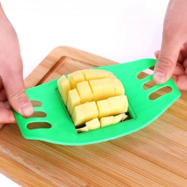 Kare Dizayn Pratik Kolay Patates Dilimeme Aleti Aparatı Bıçağı (5468)