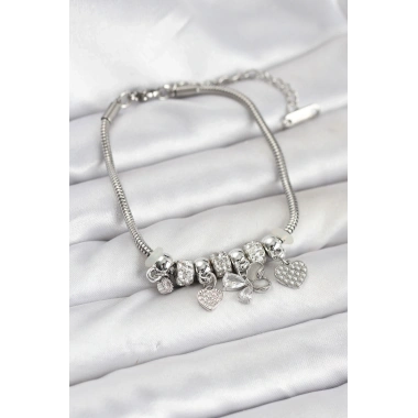 Kelebek Charmlı Gümüş Renk Kadın Bileklik