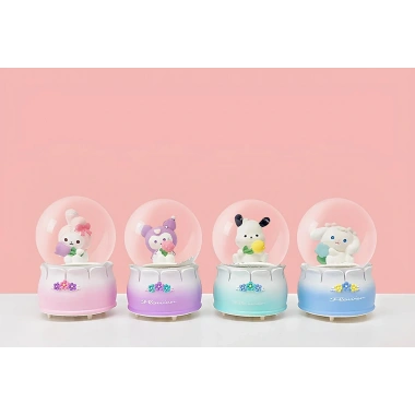 Kuromi Işıklı Kar Küresi 7 Cm