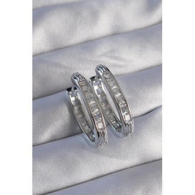 Mey İthalat® Pirinç Gümüş Renk Zirkon Taşlı Oval Model Küpe