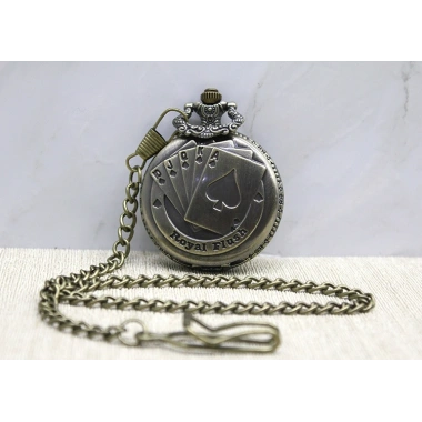 Oyun Kartı Tasarımlı Köstekli Saat