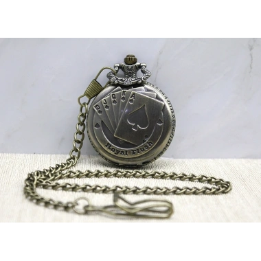 Oyun Kartı Tasarımlı Köstekli Saat