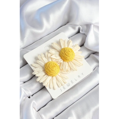 Papatya Model Beyaz Ve Sarı Renk Kadın Küpe