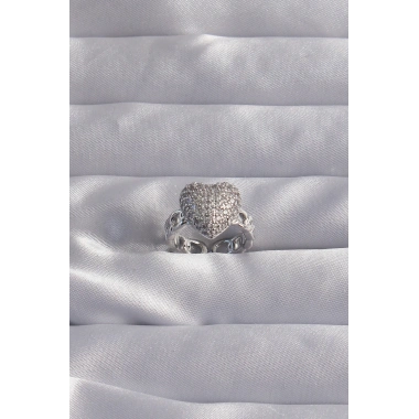 Pirinç Ayarlamalı Gümüş Renk Zirkon Taşlı Bombeli Kalp Yüzük