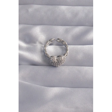 Pirinç Ayarlamalı Gümüş Renk Zirkon Taşlı Bombeli Kalp Yüzük