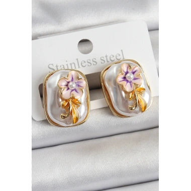 Pirinç Beyaz Mineli İnci Detaylı Çiçek Figürlü Sanatsal Portre Model Gold Renk Kadın Küpe