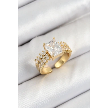 Pirinç  Büyük Zirkon Taşlı Model Gold Renk Kadın Yüzük