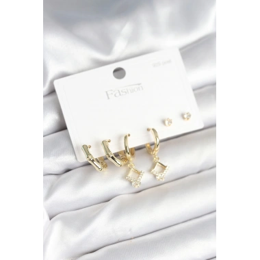 Pirinç Gold Renk 925 Ayar Gümüş Çivili Kadın Küpe Seti