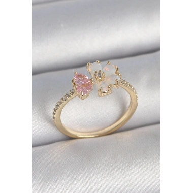 Pirinç Gold Renk Beyaz Mineli Pembe Zirkon Taşlı Çiçek Model Kadın Yüzük