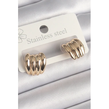 Pirinç Gold Renk İşlemeli Yarım Halka Model Kadın Küpe