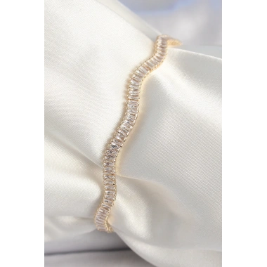 Pirinç Gold Renk Su Yolu Zirkon Taşlı Model Kadın Bileklik