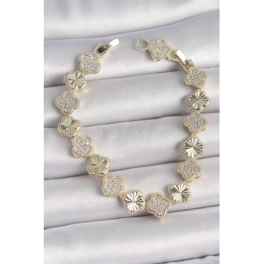 Pirinç Gold Renk Zirkon Taşlı İşlemeli Yonca Model VIP Seri Exculusive Kadın Bileklik