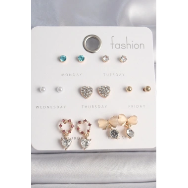 Pirinç Gold Renk Zirkon Taşlı Kalp Beyaz Mineli Fiyonk Figür 7 Çift Kadın Küpe Seti