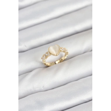 Pirinç Gold Renk Zirkon Taşlı Kalpli Kadın Yüzük