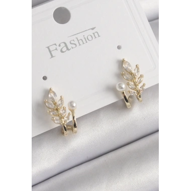 Pirinç Gold Renk Zirkon Taşlı Yaprak Model İnci Detay Küpe