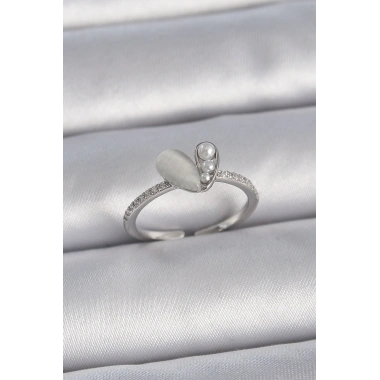 Pirinç Gümüş Renk Ayarlanabilir Zirkon Taşlı İncili Beyaz Mineli Kalp Model Kadın Yüzük