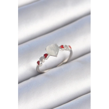 Pirinç Gümüş Renk Beyaz Mineli Kalp Model Zirkon Taş Detaylı Kadın Yüzük