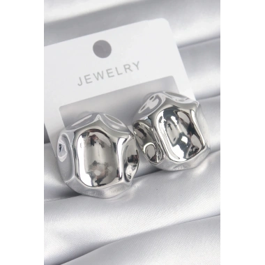 Pirinç Gümüş Renk İşlemeli Top Model Kadın Küpe