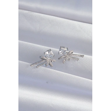 Pirinç Gümüş Renk Kare Zirkon Taşlı Fiyonk Küpe