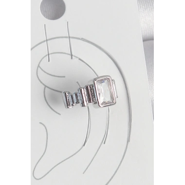 Pirinç Gümüş Renk Kare Zirkon Taşlı Kadın Kıkırdak Model Küpe