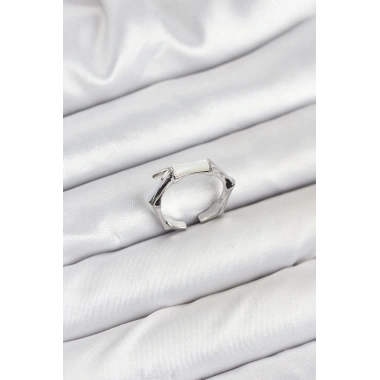 Pirinç Gümüş Renk Kemik Model Kadın Yüzük