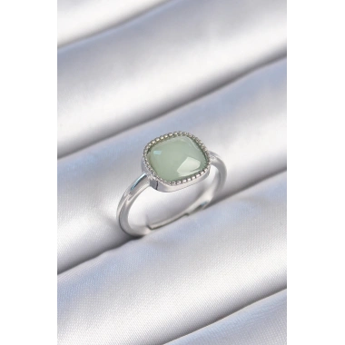Pirinç Gümüş Renk Yeşil Kare Mineli Kadın Yüzük
