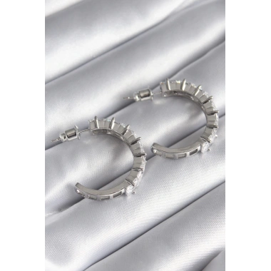 Pirinç Gümüş Renk Zirkon Taşlı Halka Model Kadın Küpe