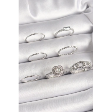 Pirinç Gümüş Renk Zirkon Taşlı Kalp Model Kadın Yüzük Kombini