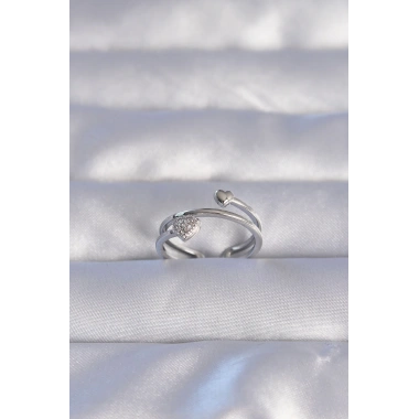 Pirinç Gümüş Renk Zirkon Taşlı Kalpli Model Ayarlanabilir Yüzük