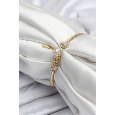 Pirinç VIP Seri Gold Renk Kutup Yıldızı Model Kadın Bileklik