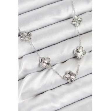 Pirinç VIP Yonca Model Gümüş Renk Kadın Kolye