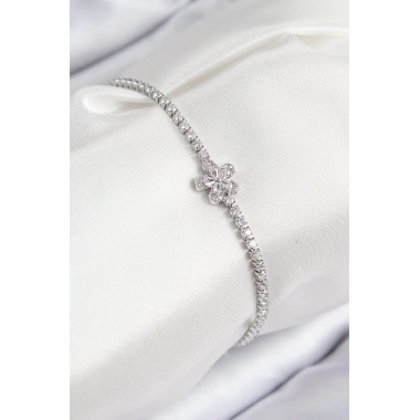 Pirinç Zirkon Taşlı Çiçek Model Gümüş Renk Kadın Bileklik