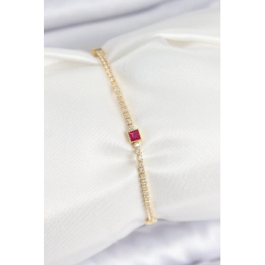 Pirinç Zirkon Taşlı Kare Model Gold Renk Kadın Bilekilk