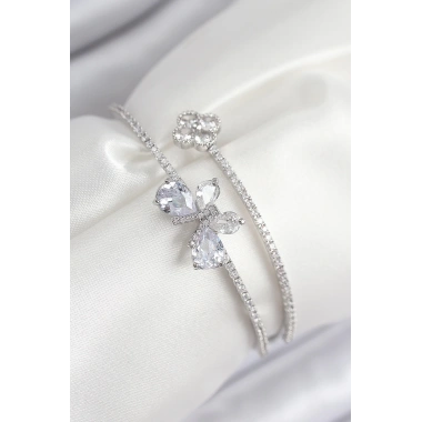 Pirinç Zirkon Taşlı Kelebek Ve Yonca Model Gümüş Renk Kadın Bileklik