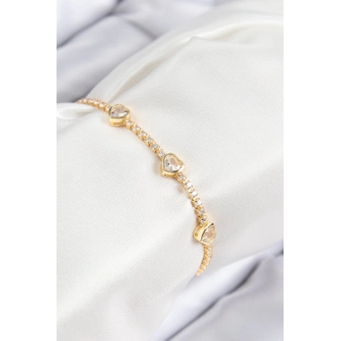 Pirinç Zirkon Taşlı Sıralı Kalp Model Gold Renk Kadın Bileklik