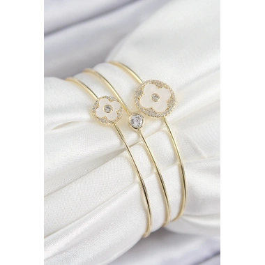 Pirinç Zirkon Taşlı Yonca Model Gold Renk Vip 3lü Kadın Bileklik