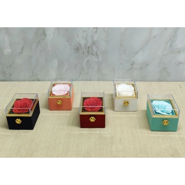 Romantik Gül Yüzük Kutusu Kare