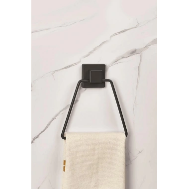 Yapışkanlı Kare Başlıklı Siyah Üçgen Havluluk