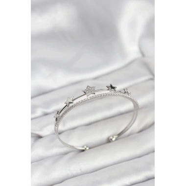 Yıldız Model Gümüş Renk Pirinç Kadın Bileklik