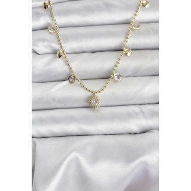 Zirkon Taşlı Kutup Yıldızı Model Pirinç Gold Renk Kadın Kolye