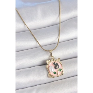 316L Çelik Gold Renk Zincir Pembe Mineli Çiçek İşlemli İnci Detay Portre Model Kadın Kolye