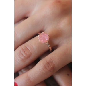 Pembe Lotus Çiçek Figür Gold Renk Kadın Yüzük