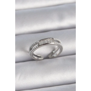 Pirinç Gümüş Renk Ayarlanabilir Sıralı İncili Zirkon Taşlı Kadın Yüzük