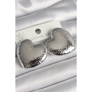 Pirinç Gümüş Renk İşleme Detaylı Kalp Model Kadın Küpe