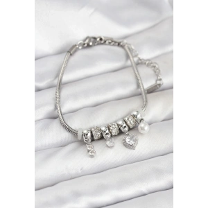 Pirinç Gümüş Renk Kalp Charmlı Kadın Bileklik