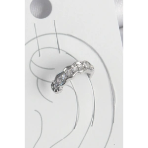 Pirinç Gümüş Renk Zirkon Taşlı Kıkırdak Model Kadın Küpe