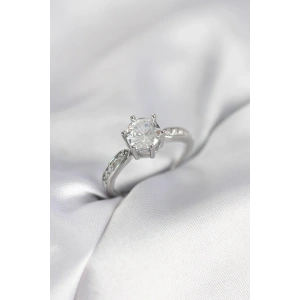 Zirkon Taşlı Tek Taş Model Gümüş Renk Kadın Yüzük