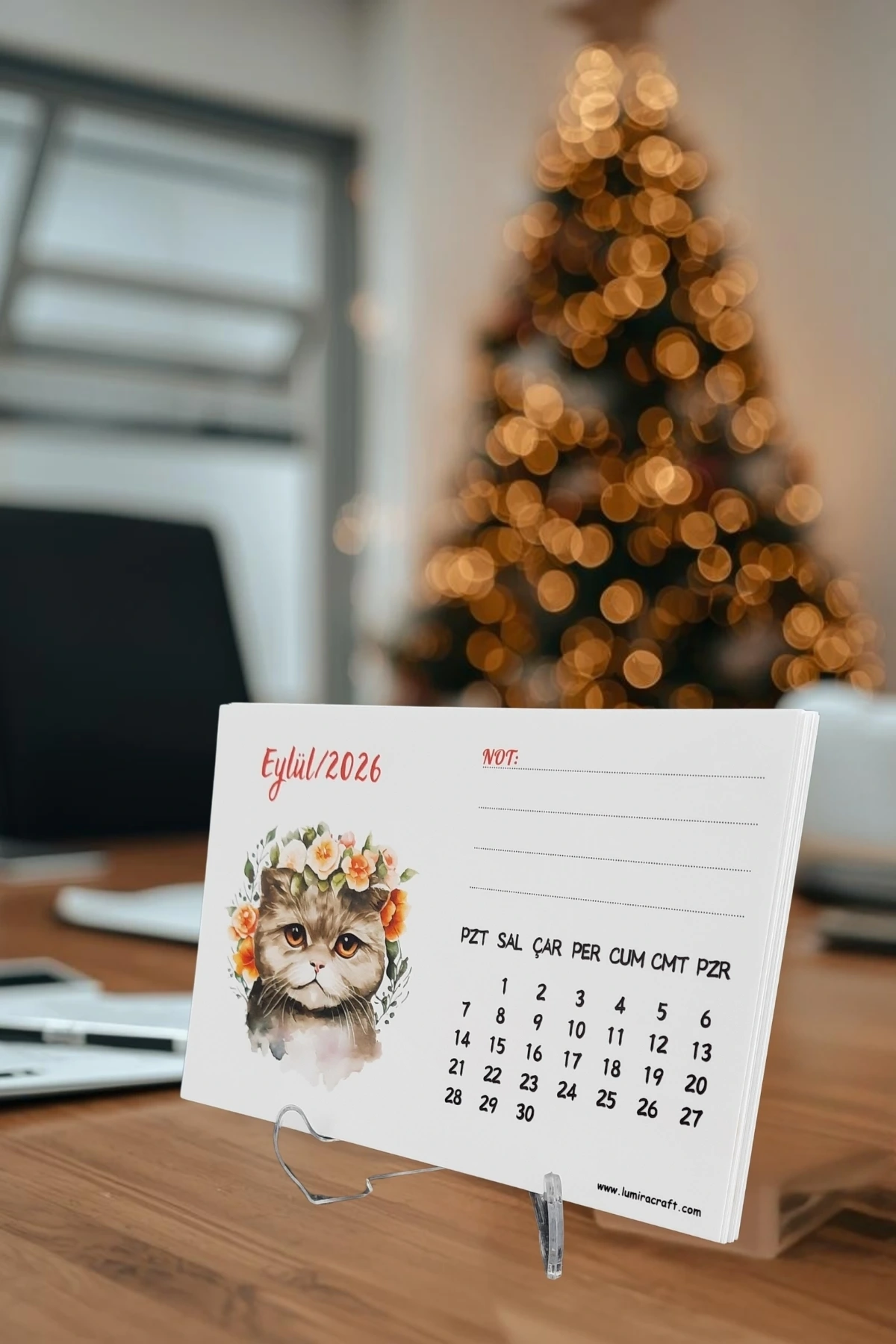 2026 Yılı Sevimli Kediler Temalı Standlı Masa Üstü Takvimi