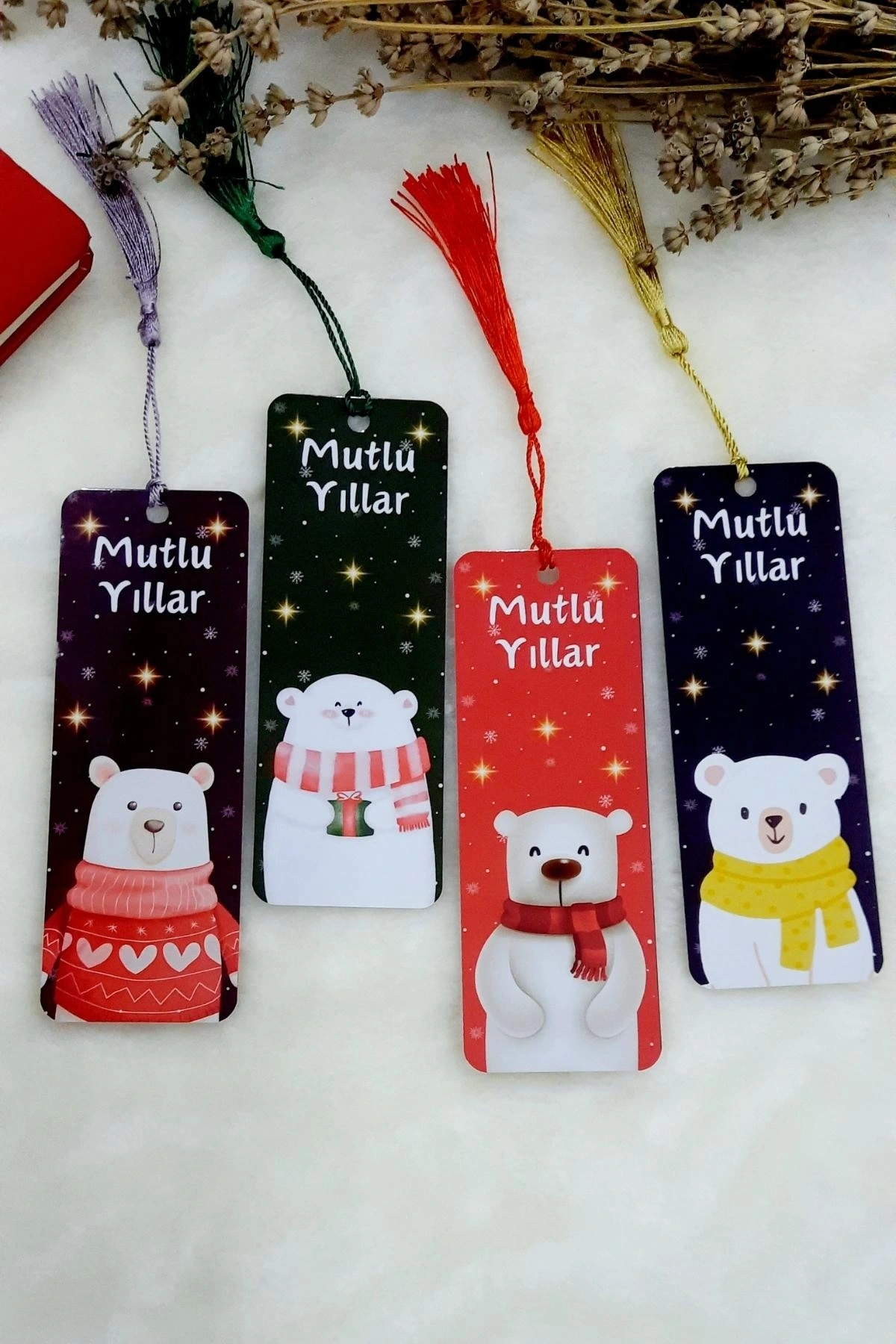 Mutlu Yıllar Mesajlı Ayıcıklar Yılbaşı Temalı Püsküllü Kitap Ayracı (4 LÜ SET)